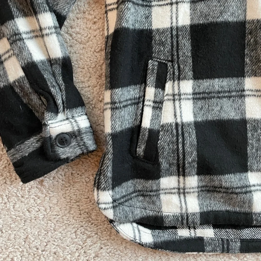 Member's Mark Black White Buffalo Plaid Fleece Shacket Size Youth XL (14/16)